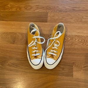 Mustard Converse